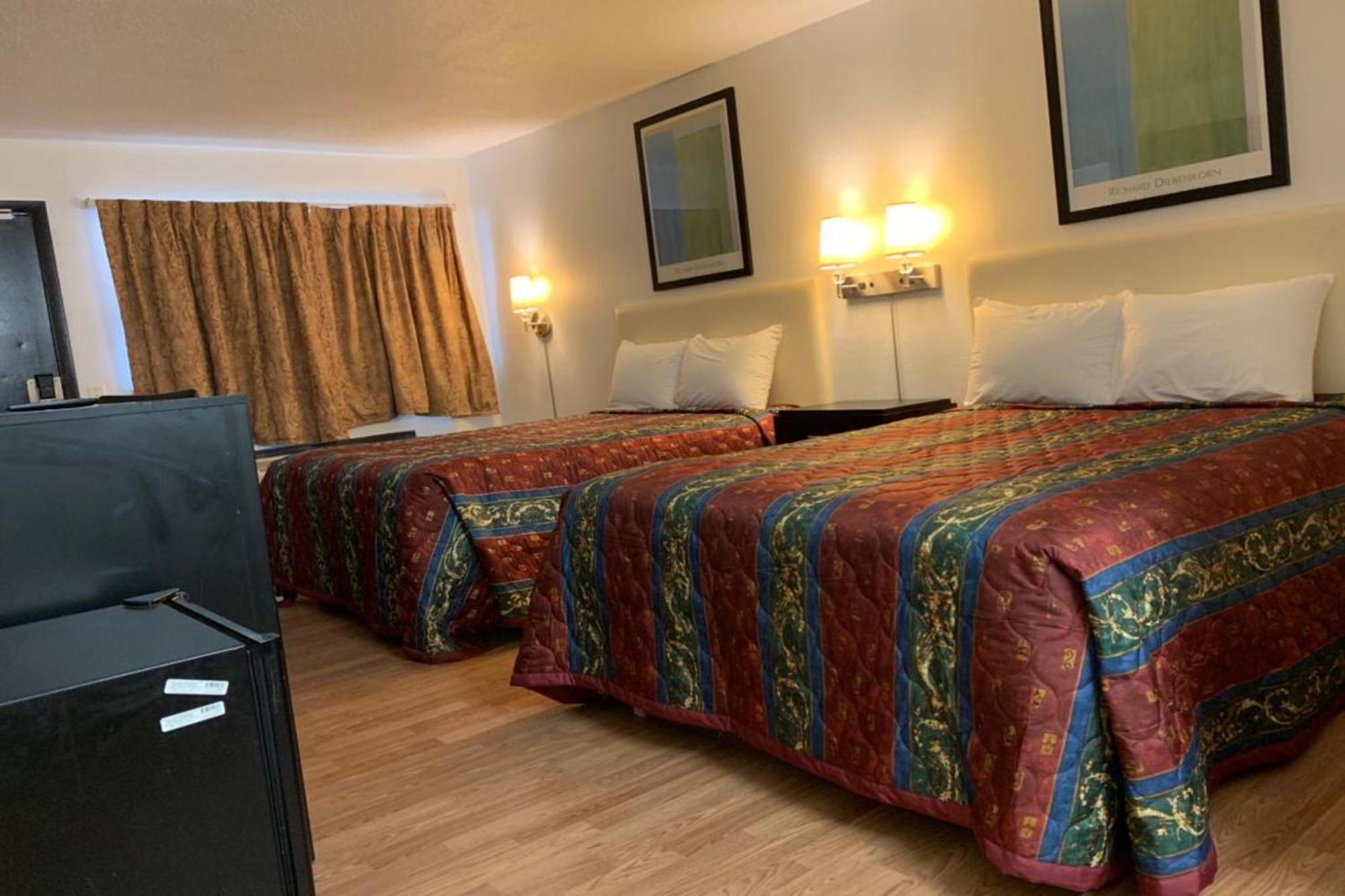 Economy Inn Of Holland Esterno foto