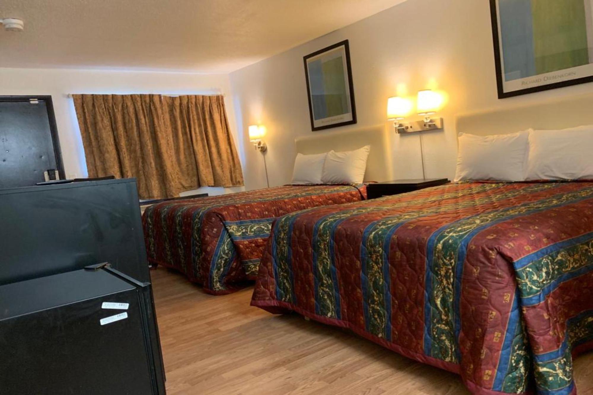 Economy Inn Of Holland Esterno foto